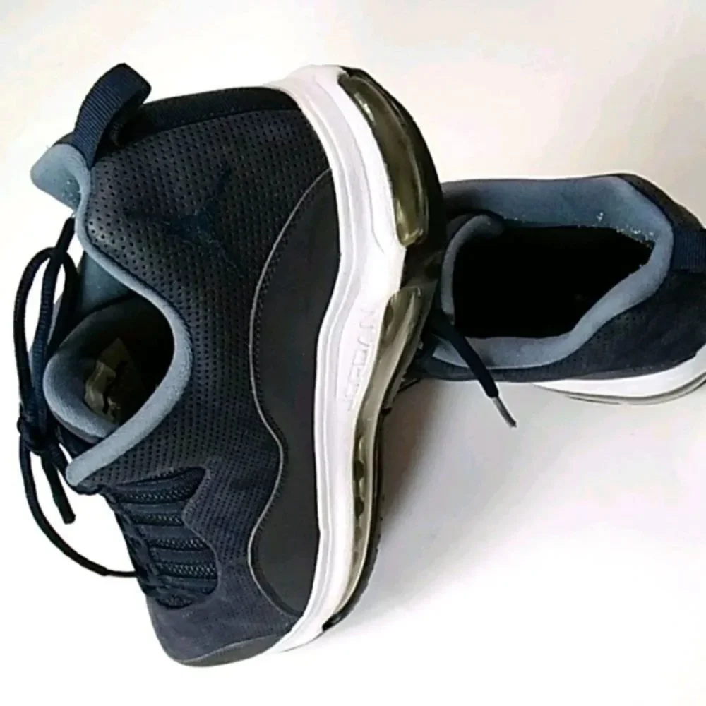 Vintage Air Jordan CMFT Viz Air Max 442087-403 Sneaker Size 10.5